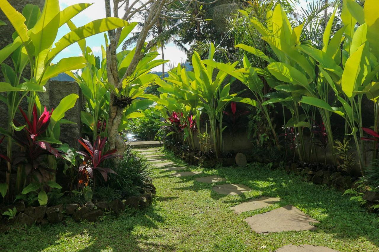 The Sidemen Villa Luaran gambar