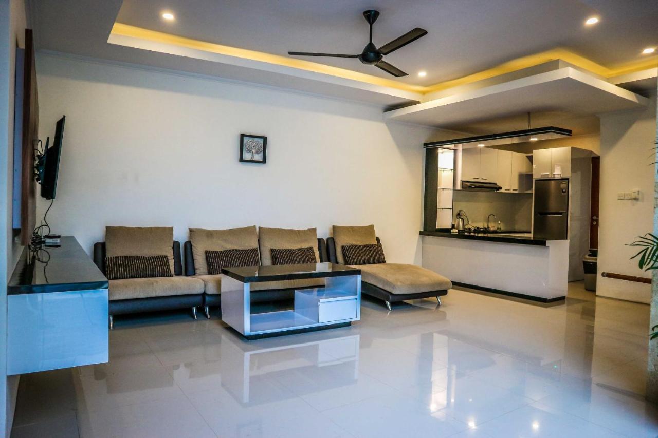 The Sidemen Villa Luaran gambar